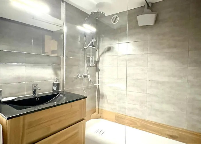 La Maison Du Batelier - Quartier Historique Petite Venise شقة *